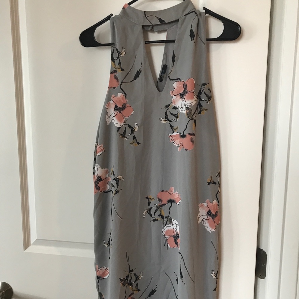 Light gray floral sleeveless dress